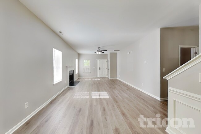 Building Photo - 2303 Cilantro Way