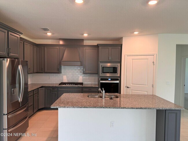 Foto del edificio - 396 Cedar Preserve Ln