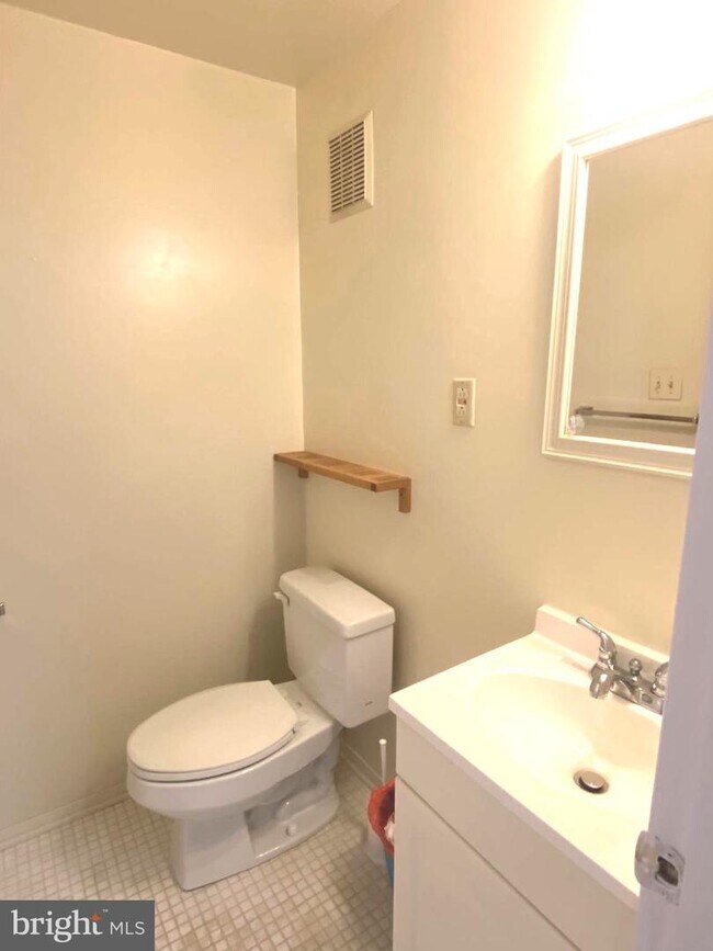 3 Golden Hill Ct, Catonsville, MD 21228 Townhome Rentals in