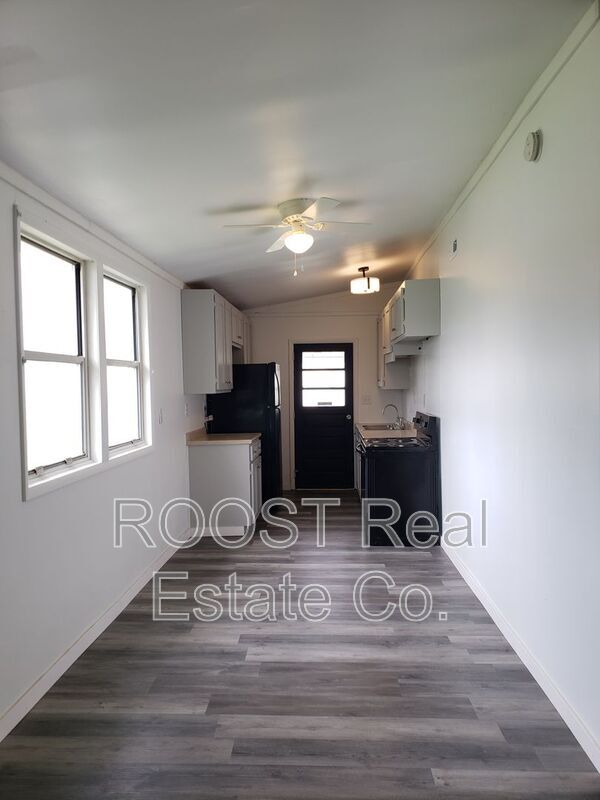 Building Photo - 219 Rawson Dr