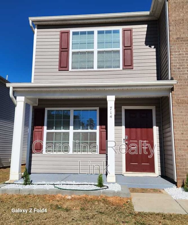 Building Photo - 714 Xander Dr