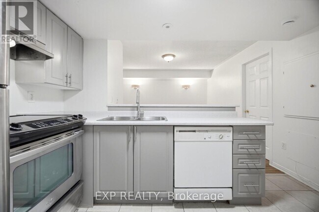 Photo du bâtiment - 200 McLevin Ave