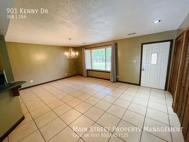 Building Photo - 901 Kenny Dr
