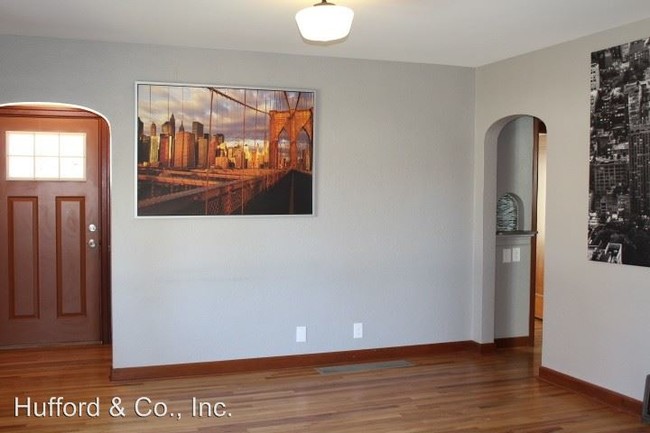 Building Photo - 2 br, 2 bath House - 7601 Robinson Way