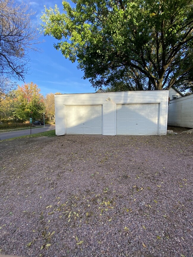 Foto del edificio - 1401 S Phillips Ave
