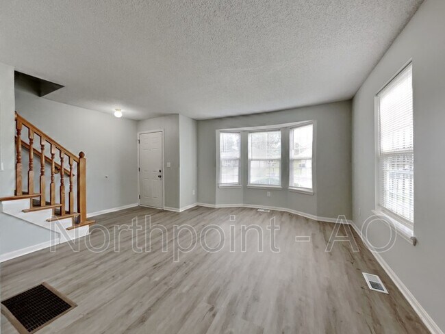 Building Photo - 4215 Woodland Ave