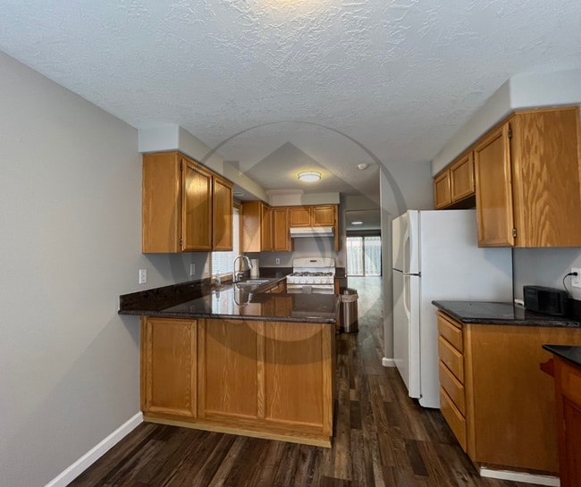 Foto del edificio - Single Level House - Move-in Ready Early July