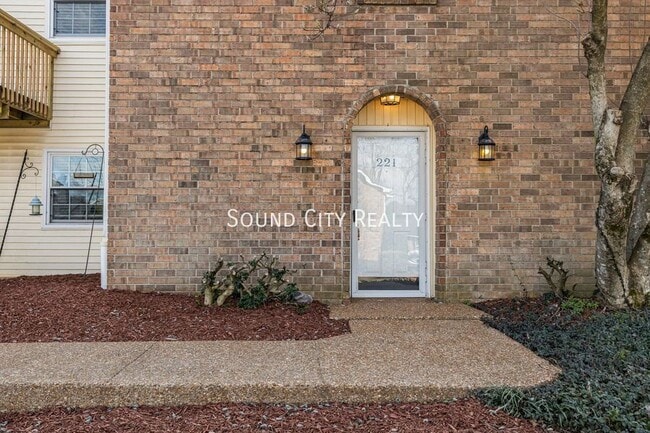 Foto del edificio - 221 Cottage Pl