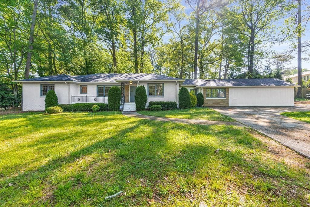 Foto principal - 3851 Wieuca Rd NE