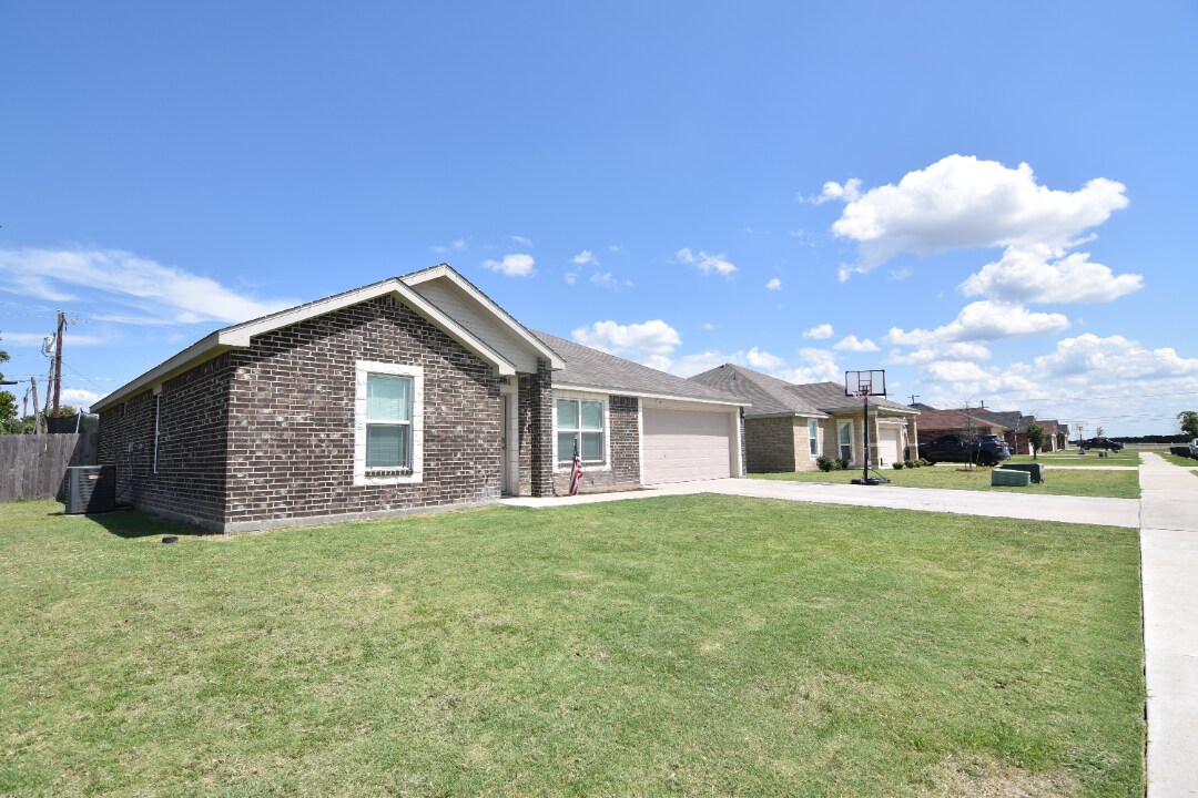 Foto del edificio - 6900 Cassidy Ln