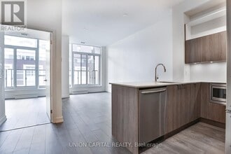 Building Photo - 200 Sackville St