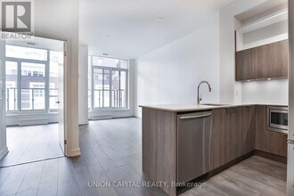 Building Photo - 200 Sackville St