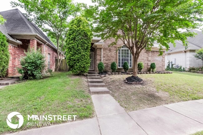 Foto del edificio - 6999 Parkbrook Ln