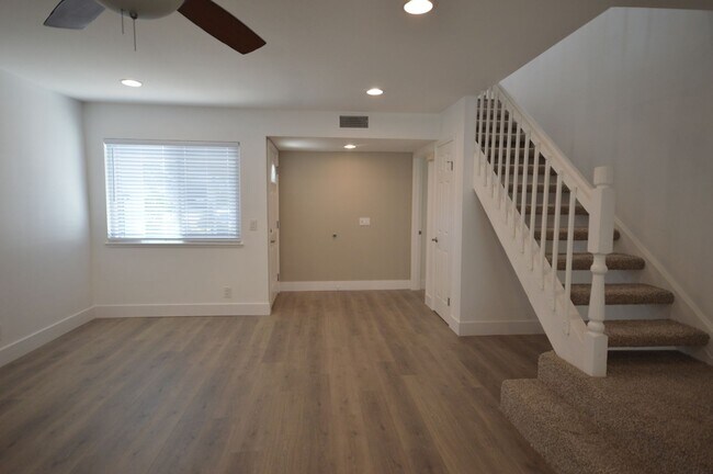 Foto del edificio - Remodeled 3 Bedroom in Brea