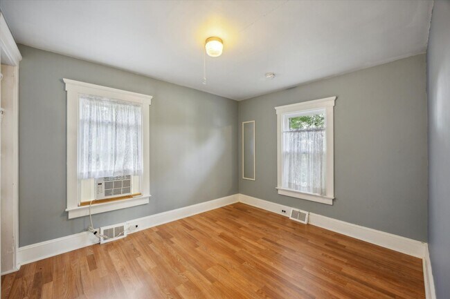 Building Photo - Bungalow Style Home in West Chester School...