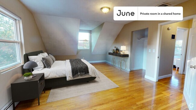 Building Photo - Private bedroom in 4 bed/1.5 bath Home