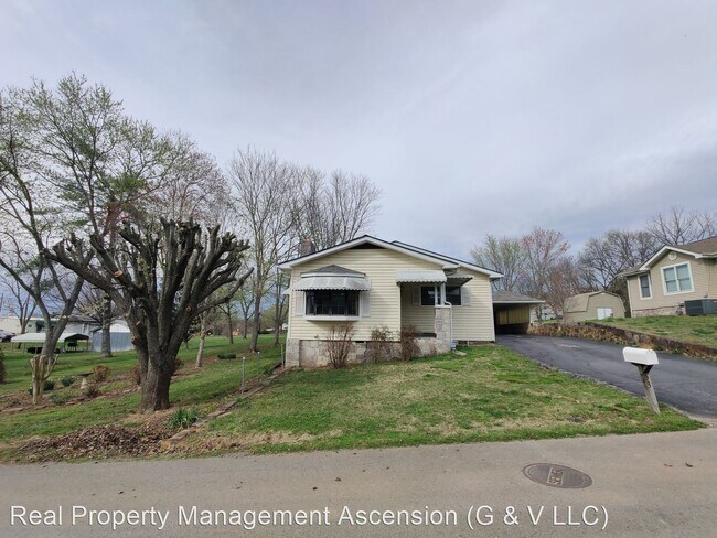 Foto del edificio - 3 br, 2.5 bath House - 33 Vermont St