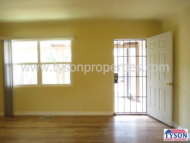 Foto del edificio - 2913 Santa Monica Ave SE