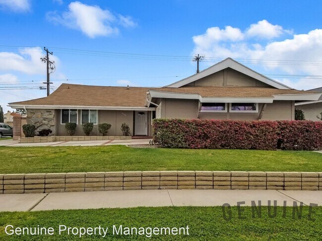 Building Photo - 4 br, 2 bath House - 18642 Redwood Street