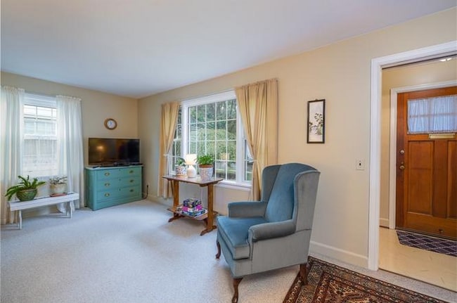 Building Photo - 27 Edgemont Rd