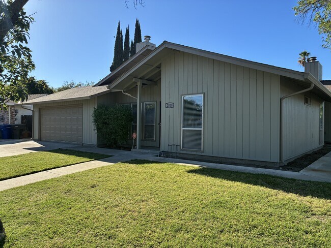 Building Photo - 2028 Kruger Dr