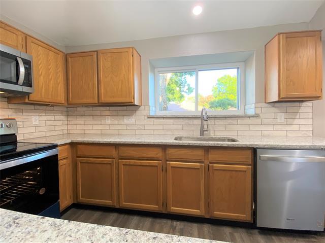Building Photo - 4010 Drakestone Ave