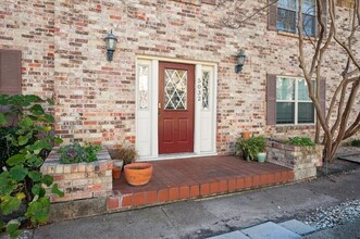 Building Photo - 5032 Matilda St