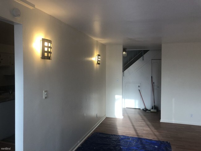 Foto del edificio - 4 br, 2.5 bath  - 1971 Orleans St