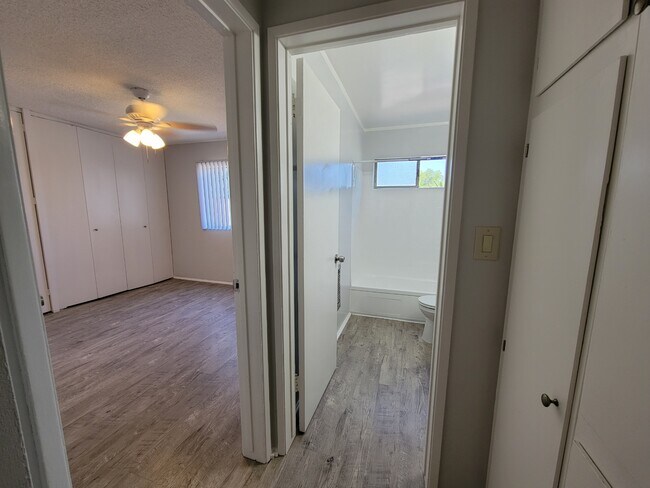 Building Photo - 595 Buckeye St