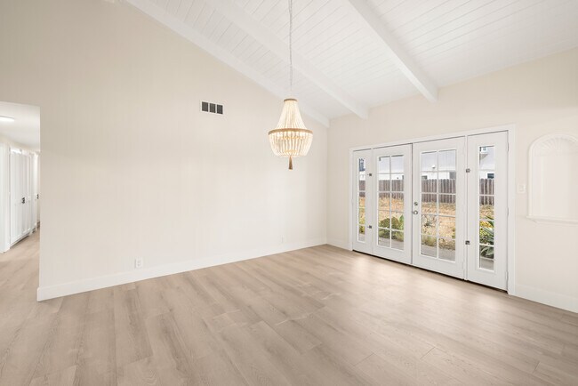 Foto del edificio - 4927 Oceanaire St