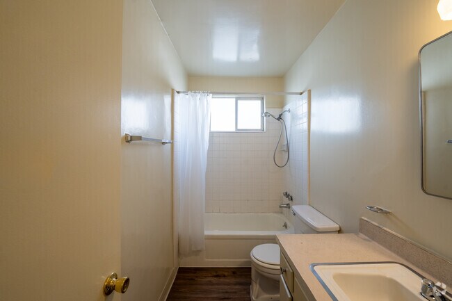 1 habitación, 1 baño, 500 pies cuadrados, baño - Villa Nido
