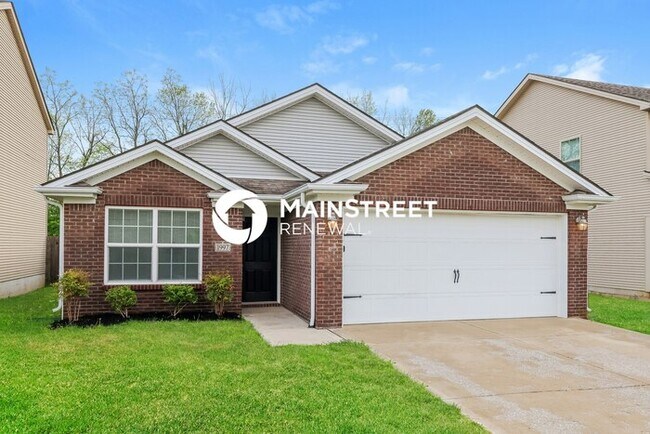 Building Photo - 3 Bedroom Pet-Friendly Home in Lexington, KY with Main Street Renewal