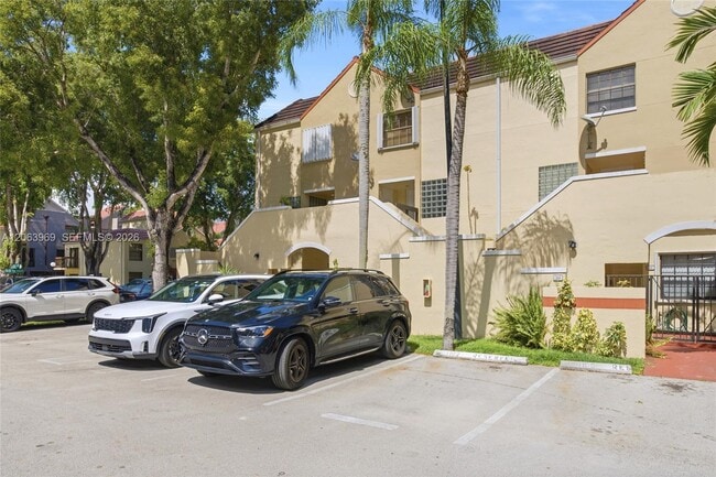 Building Photo - 8855 SW 131st Ct
