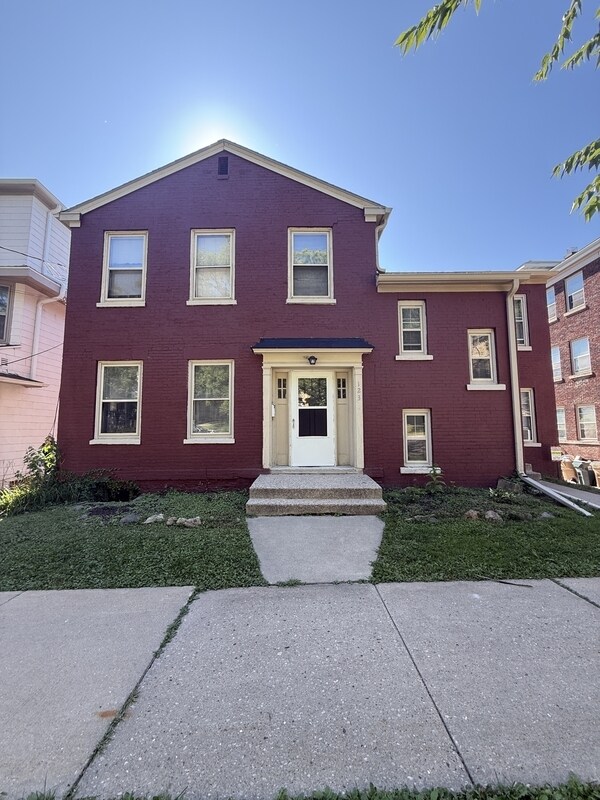 Foto del edificio - 123 E Gorham St