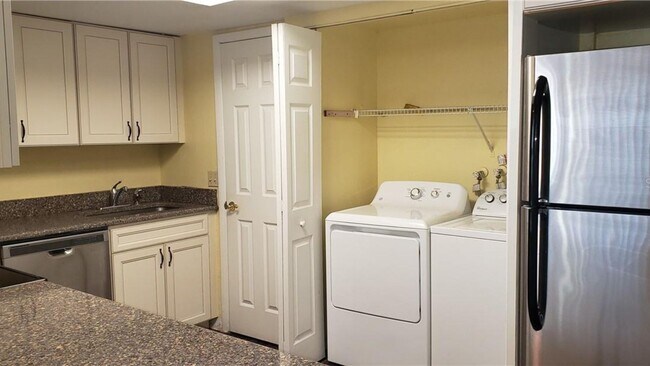 Foto del edificio - 9902 Turf Way