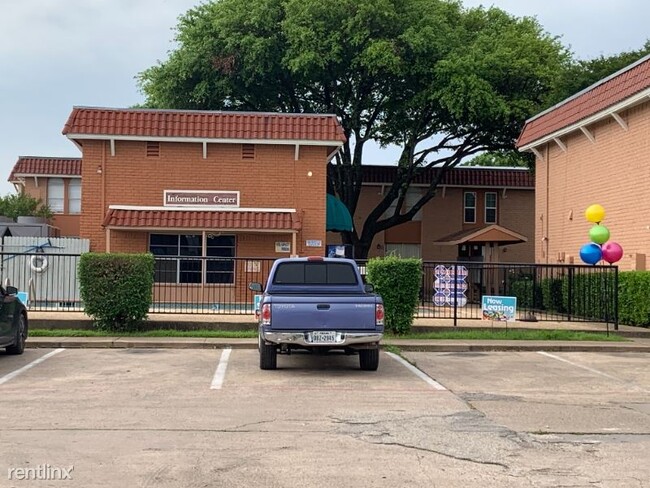 Building Photo - 110 N Jupiter Rd