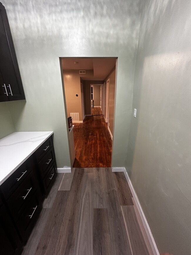 Kitchenette door - 511 William St