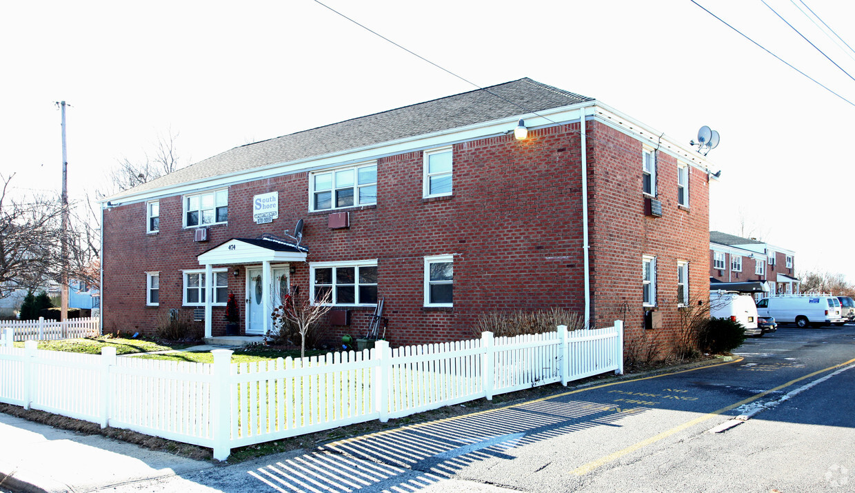 Building Photo - South Shore Apartments