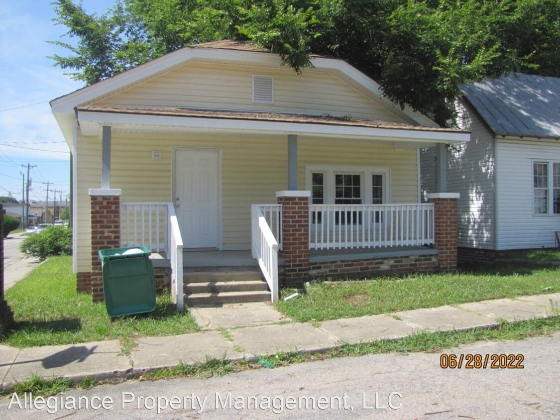 Primary Photo - 2 br, 1 bath House - 1 Ross Ct.
