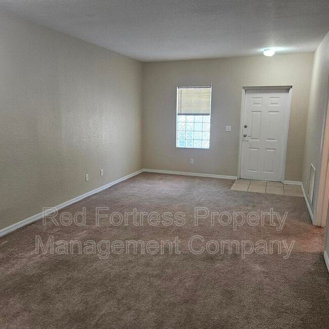 Foto del edificio - 8408 Bernwood Cove Loop