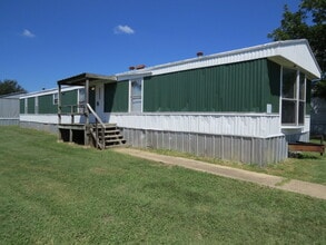 Building Photo - 310 FM107