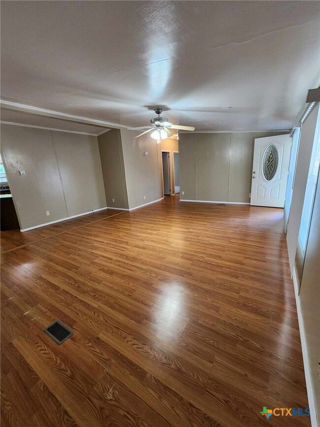 Building Photo - 922 Ashwood Dr