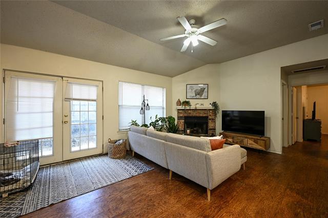 Building Photo - 1113 Bayfield Dr