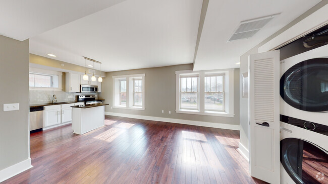 Interior Photo - Devenir District- 711 W Alexandrine