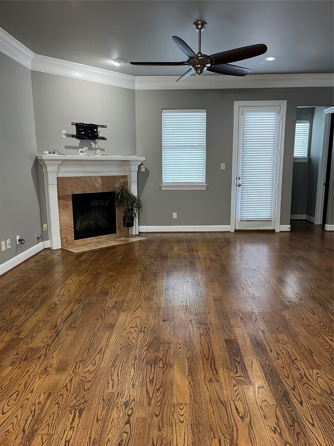 Building Photo - 4406 Crawford St