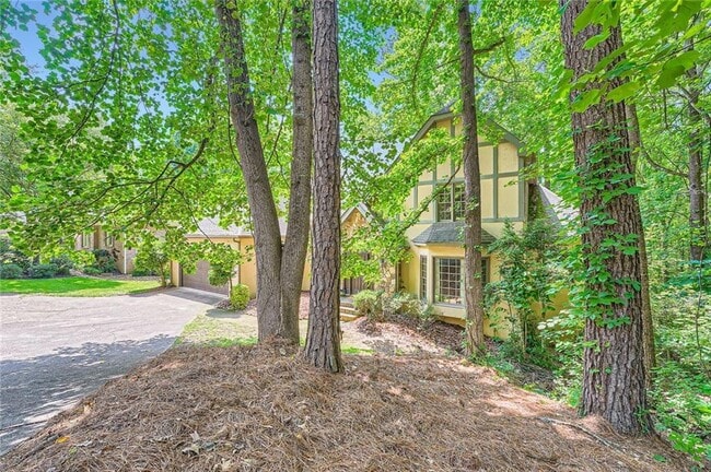 Building Photo - 110 Boulder Dr