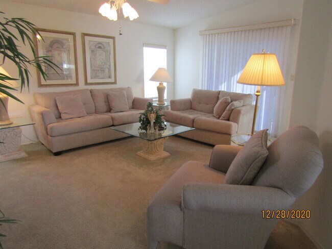 Building Photo - 7940 Meadowlark Ln