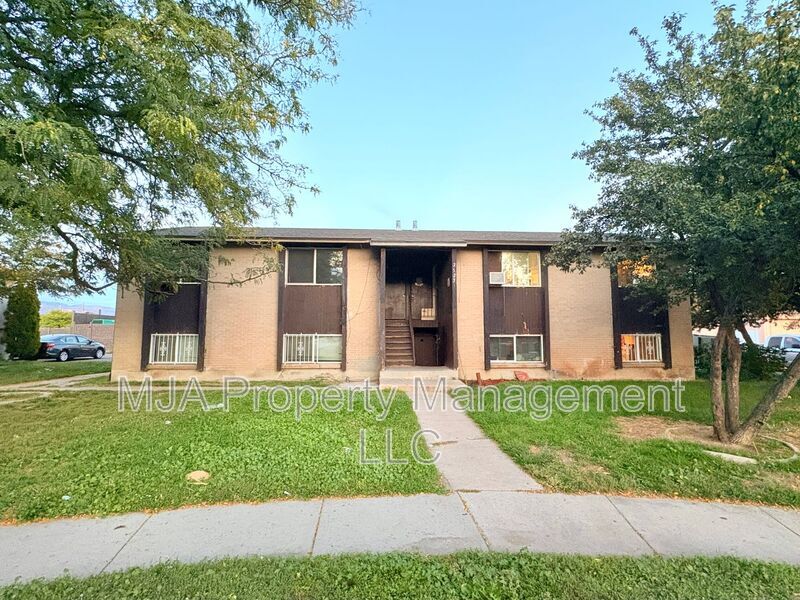 Foto principal - 2523 S Lakecrest Dr