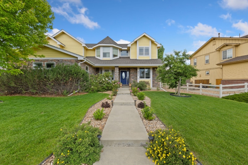 Primary Photo - 9077 Foxfire St