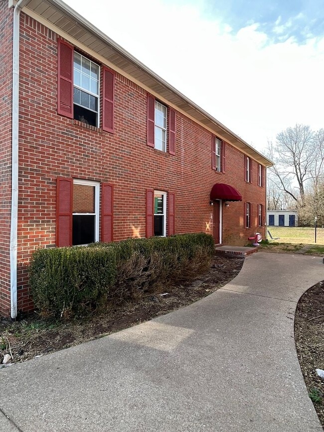 Building Photo - 100 Amy Ave